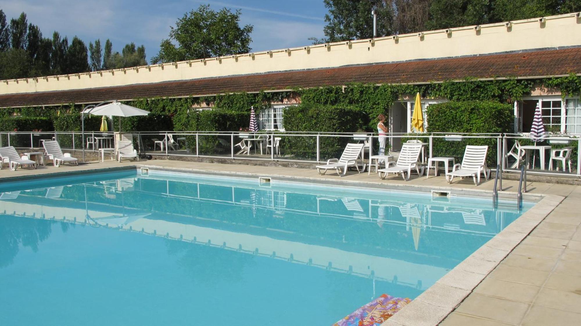 Hotel Acostel Meaux Exterior foto